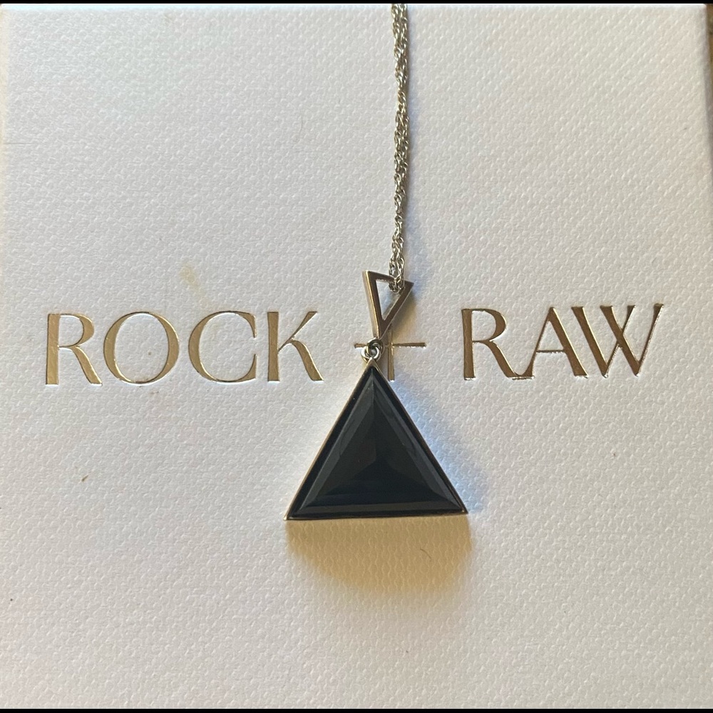 Rock and Raw Onyx guardian necklace - Picture 3 of 5